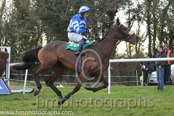 03 Refused a Name & D G Hogan - 3rd (10, royal blue & light blue chevrons) - FT8E1425-39