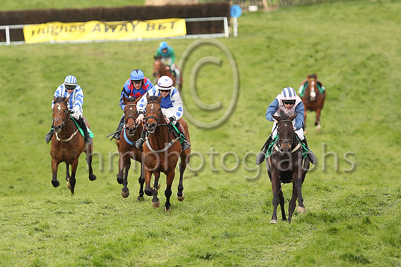 01st MOLLYKING and M J O'Hare ( 11 , PINK; blue sleeves; pink  blue striped cap ) Trainer: J.G. Cosgrave , Owner : Racing Carnglave