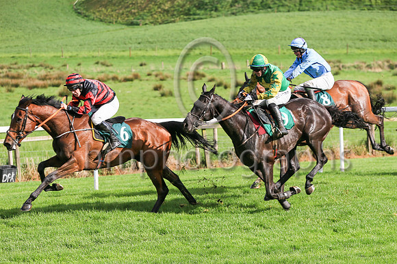 01st OTTOMAN STYLEand Thomas Reilly (7) ( 6 , Black and red chevrons ) Trainer - JOHN MCCONNELL , Owner - Moyo's Boyos Syndicate
