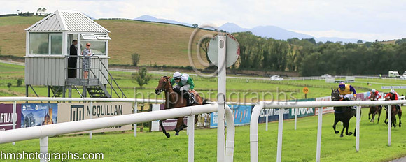 01st Montel Glory (13 , white, green stripe ) Jockey: Niall Moore7 , Trainer: Philip Fenton