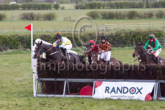 Glenfinn , Sone Fool , Mister Philson & Fort View Wings - FT8E2022-e