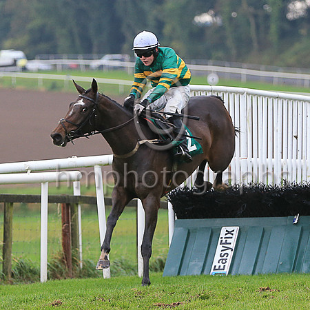01st Teachers Pet and Luke Dempsey (2.emerald green and orange hooped) Trainer J P Dempsey, Owner J P McManus