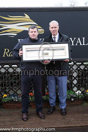 01st Wolfslair and D J Mullins ( 5 , naroon, white star, maroon cap ) Trainer - G Elliott , Owner - Gigginstown House Stud