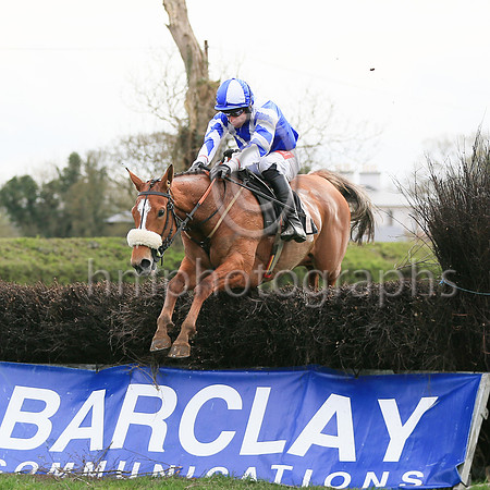 01st LA FELINE (FR) and Derek O'Connor ( 1 , ROYAL BLUE,white chevron; white sleeves,royal blue chevrons; white  royal blue qtd cap ) Trainer: Sam Curling , Owner : J. O'Leary