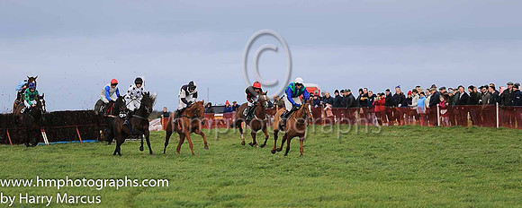 01st SHUMAKER and M O'Hare ( 10 , BLACK,red diamond; black sleeves,red stars; red cap,black star ) Trainer: Karen McNeilly , Owner : Karen McNeilly