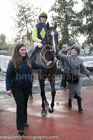 01st Realt Mor and K M Donoghue ( 1 , black, yellow diamond ) Trainer - G Elliott , Owner - Mrs P Sloan
