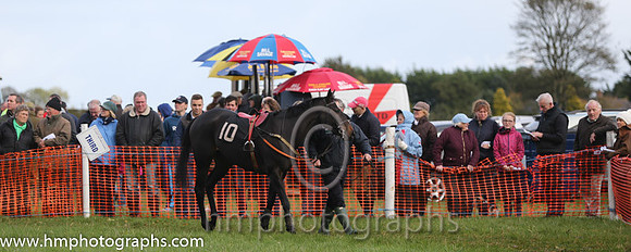 02 OneForTheNure and Derek O'Connor - - 02nd (10 ,red and white qtrd ) Trainer - Graham McKeever