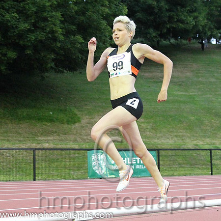 Senior Women 800m - FT8E9949-2