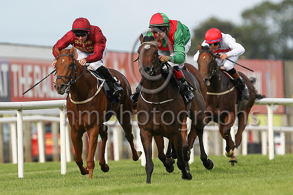 01st Sankari Royale  N G McCullagh (7, emerald green, red chevron) Trainer J P Murtagh, Owner Richard Frayne