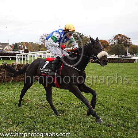 04th Castlehume and K C Sexton ( 7 , light blue, white spots ) Trainer - G Elliott , Owner - Castlehume Syndicate
