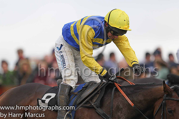 SHIPWRECK and N McParlan ( 9 , ROYAL BLUE  YELLOW HOOPS; yellow sleeves; yellow cap ) Trainer: C.A. McBratney , Owner : Templeburn Racing Syndicate