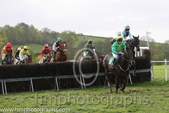 08th Tick Tock Tim and Paul Power - PU - 08thth (9 ,emerald green, yellow star ) Trainer - V L Halley