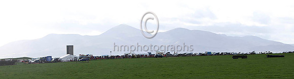 East Down Foxhounds Point to Point at Tyrella with the Mourne Mountains in the background - IMG_9432-e2