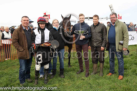 01st IT'LL DO RIGHTLY and N McParlan ( 3 , WHITE,black panel; black sleeves; red cap ) Trainer: Caroline McCaldin,, Owner : Caroline McCaldin Niall McCarthy