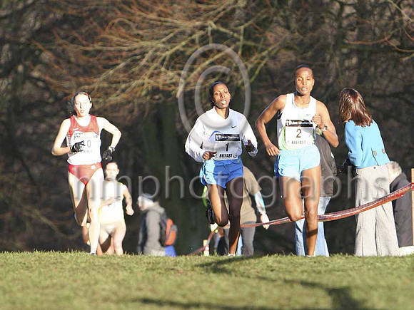 Kate Reed (10) England 4th in 19.45 Etalemehu KIdane (1) Ethopia, Winner in 19.29, Teyiba Erkesso (2) Ethopia 2nd in 19.33 - IMG_6709-e3a4j