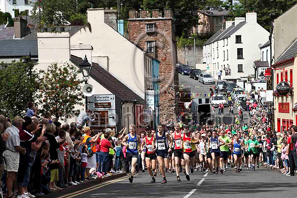 Start of 2011 Lurig Mountain Race - IMG_0029-e