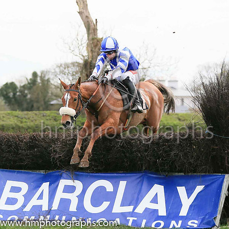 01st LA FELINE (FR) and Derek O'Connor ( 1 , ROYAL BLUE,white chevron; white sleeves,royal blue chevrons; white  royal blue qtd cap ) Trainer: Sam Curling , Owner : J. O'Leary
