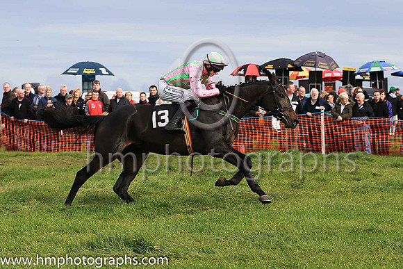 LADY ZAZ and D G Lavery ( 13 , PINK  LIGHT GREEN STRIPES; pink sleeves; pink  light green striped cap ) Trainer: I. R. Ferguson,, Owner : Zara McCombe