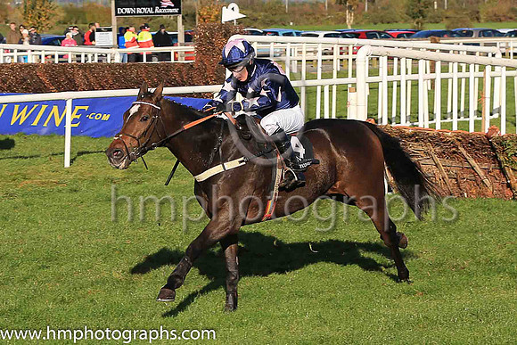 03rd London Prize and N D Fehily ( 4 , dark blue, pink triple diamond ) Trainer - Ian Williams , Owner - Mrs Margaret Forsyth
