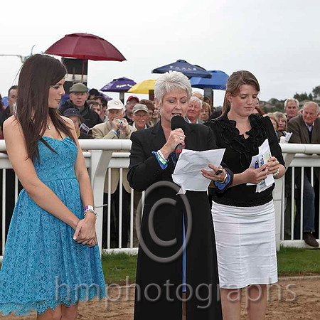 Finola Guinnane-  Miss Northern Ireland & Pamela Ballentine UTV  - IMG_9469-e