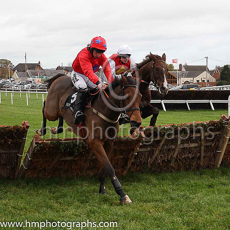 06th Rock On Westie and R Loughran ( 5 , red, blue star ) Trainer - Miss S Barkley , Owner - Paul Hobson