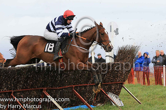 01st WEAKFIELD and A J Fox ( 18 , DARK BLUE  WHITE HOOPS; dark blue  white hooped sleeves; red cap ) Trainer: Gavin Cromwell , Owner : Racing Partnership Danestown