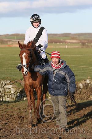 01st LISNAGREGGAN and M E McCrory ( 10 , WHITE,black sash; white sleeves; black cap ) Trainer: William Gault,, Owner : Paul Martin William Gault