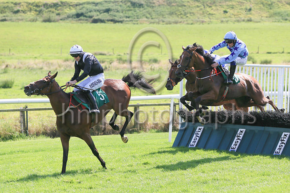 King Kal wins the first race