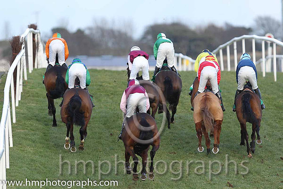 Race 6 3rd - Illusion Of Time (IRE) (4 ) Jockey: Mr B O'Neill (3) - Trainer: R K Watson - orange, green chevron