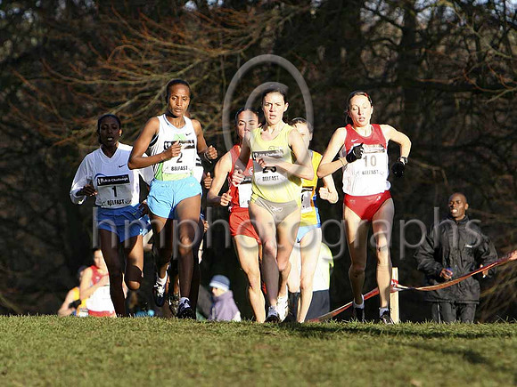 Etalemehu KIdane (1) Ethopia, Winner in 19.29, Teyiba Erkesso (2) Ethopia 2nd in 19.33, Mary Cullen (23) Ireland 6th in 20.02 & Kate Reed (10) England 4th in 19.45 - IMG_6698-e3a4j