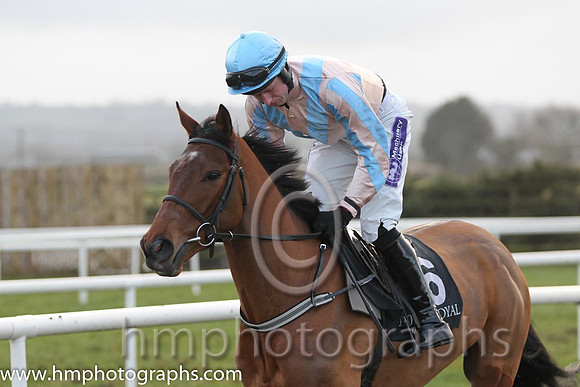 01 Red House Hill & Mr D J O'Leary - winners (6, pink, light blue chevron ) - FT8E3093-7