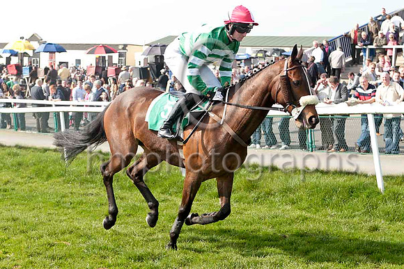 Gudnis Gracious Me & B G McDermott - 2nd - CU2D0564-e
