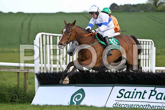 Minnie Maguire , 4th, Jockey - M N Doran - FT8E3051-e