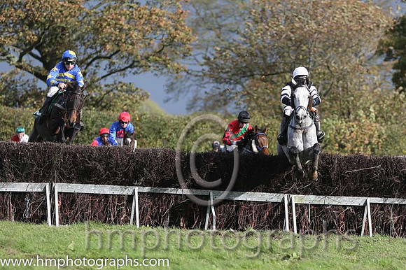 01 Hillview Lad and J J Codd - - 01st (10 ,blue, yellow chevrons ) Trainer - M O Quigley  09 PharaWayDante and R James - PU - 09th (13 ,white and black hoops ) Trainer - Jason Cairns