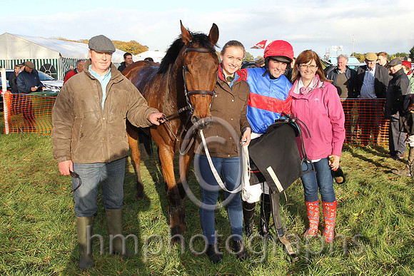 01st American Image and J Cresswell ( 1 , ROYAL BLUE,red hoop; red sleeves; red cap ) Trainer: S. Michael Millar,, Owner : S. Michael Millar