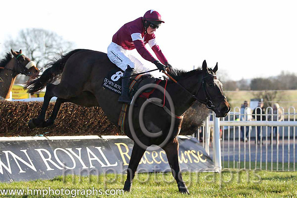 03 Rye Martine & M P Fogarty - 3rd (8, maroon, white star and armlet - FT8E1522-Edit-46