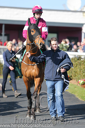 03rd - Utmost Zeal (02)  B J Cooper < Trainer : G Elliott  maroon, white star