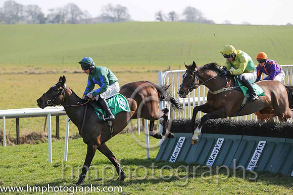 05th - Wee Gaza (08)  A E Lynch < Trainer : I R Ferguson  green, blue diamond  04th - Last Move (05)  Mr N McParlan (5) < Trainer : S McParlan  yellow, green diabolo