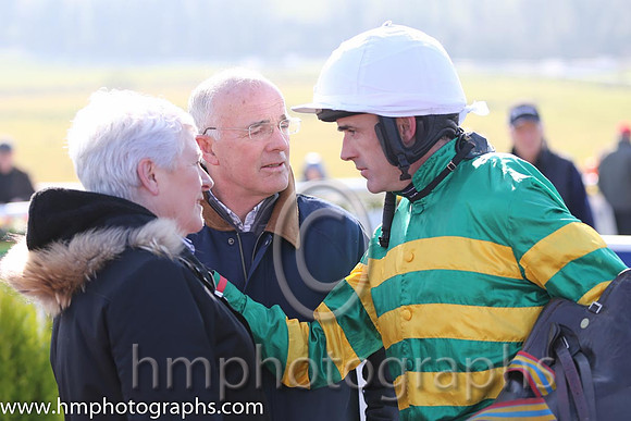 01st - Salsa Sensation (07)  R Walsh < Trainer : T M Walsh  orange and green hoops