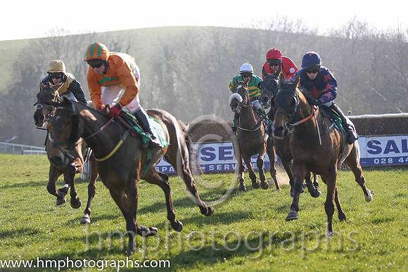06th - Bose Ikard (02)  P Carberry  Trainer : N Meade  auberbene, green chevrons