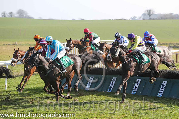 08th - Glenconkeyne (02)  P Carberry  Trainer : N C Kelly  yellow, maroon chevrons