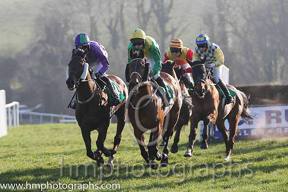 05th - Halls Bridge (04)  S G McDermott  Trainer : S K Ryder  purple, green cross  06th - Preswell Lad (05)  M P Butler  Trainer : M Butler  green, yellow sash