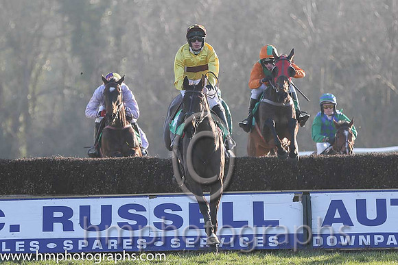 01st - Lord Fingal (04)  Mr S Clements (5)  Trainer : J T R Dreaper  yellow, brown hoop