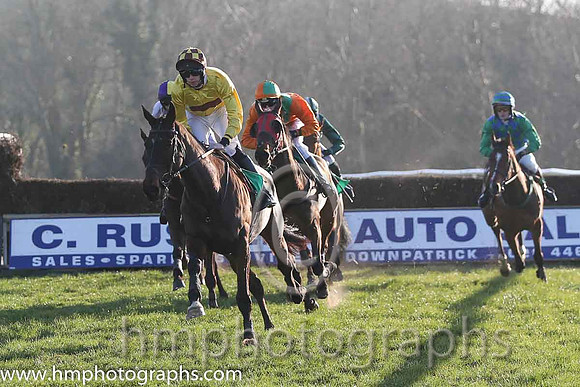 01st - Lord Fingal (04)  Mr S Clements (5)  Trainer : J T R Dreaper  yellow, brown hoop