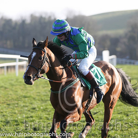 06th - Taboo (07)  Mr J A Kinsella (7)  Trainer : P J Rothwell  green and blue check