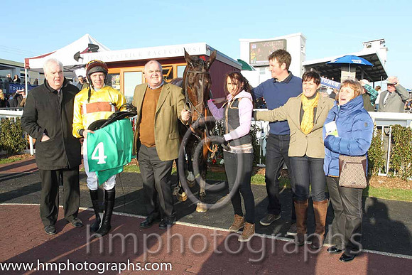 01st - Lord Fingal (04)  Mr S Clements (5)  Trainer : J T R Dreaper  yellow, orange hoop
