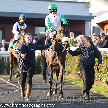 06th - John Monash(07)  Ms N Carberry  Trainer : G Elliott  purple and white check