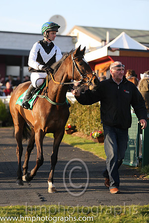07th - Easy To Find (06)  Mr J F O'Meara (5)  Trainer : Denis Hogan  black, white chevron