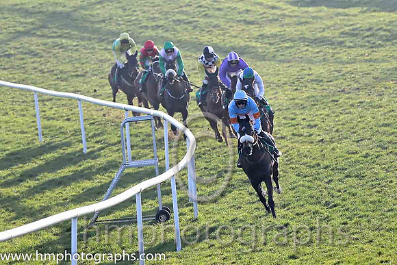 03rd - Ballybryan (01)  Mr D G Lavery (5)  Trainer : J A Nash  light blue and orange hoop