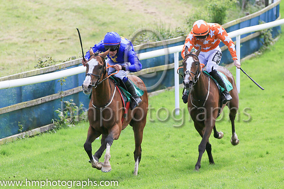 02nd Minella Youngy (6 ,orange , white stars ) Jockey: K E Buckley(5) ,Trainer: Gavin Patrick Cromwell